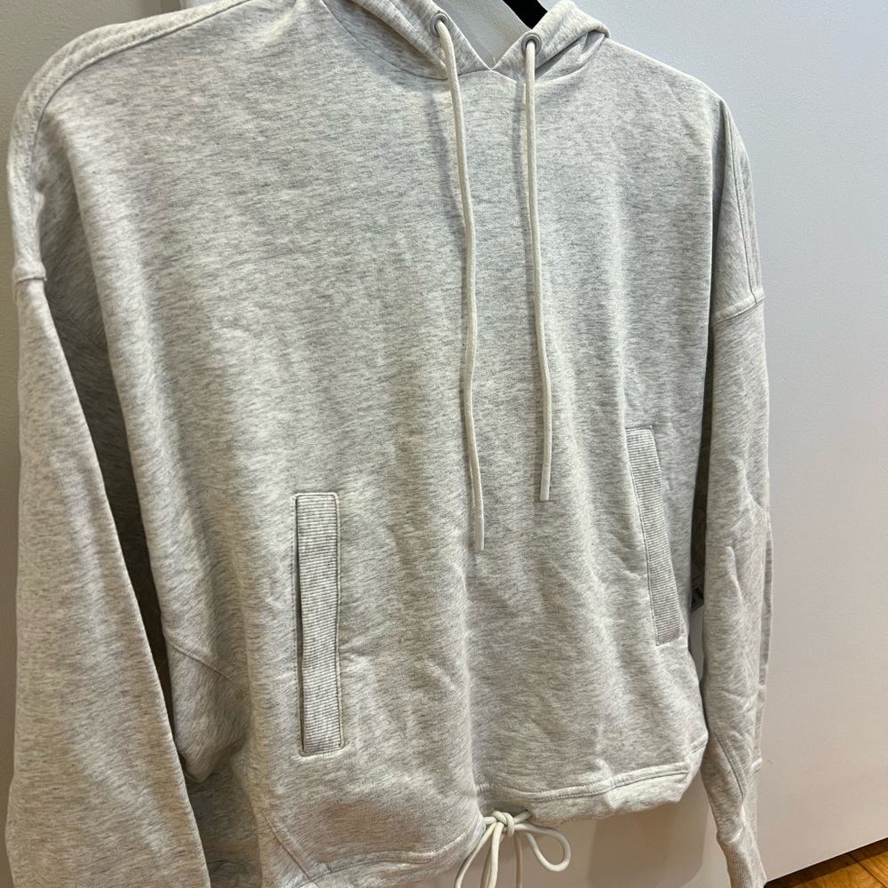 Gray Pullover Hoodie with Soft Texture and Relaxed Fit